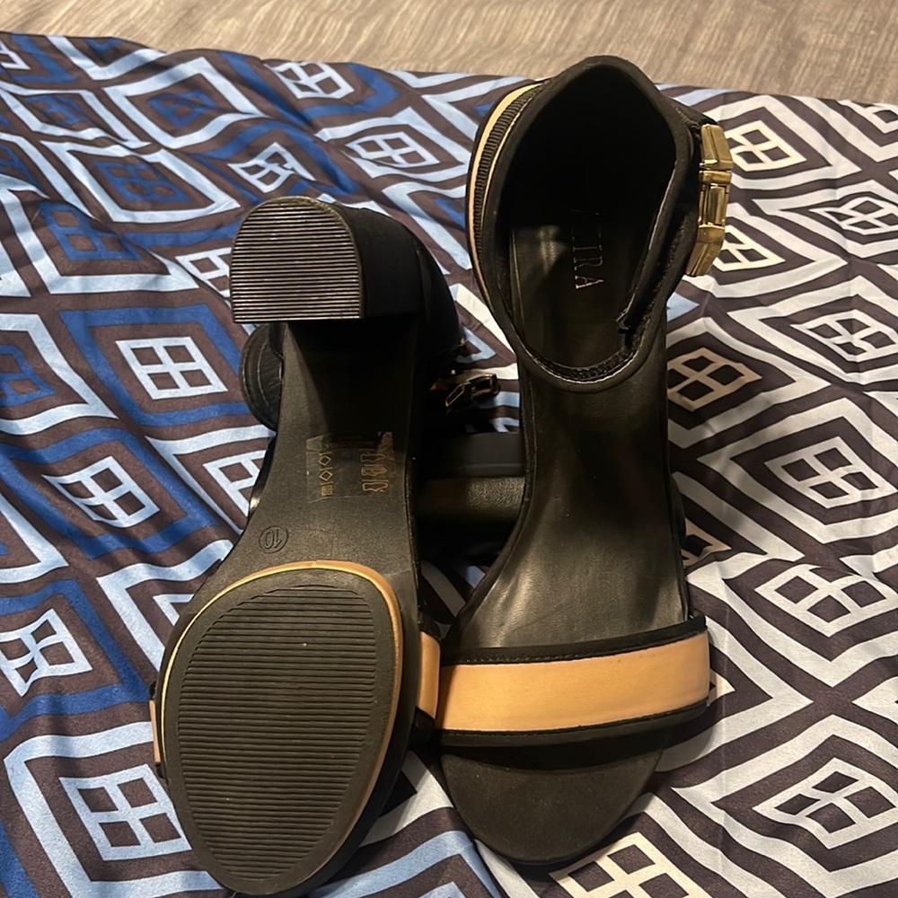 Black and nude chunky heel